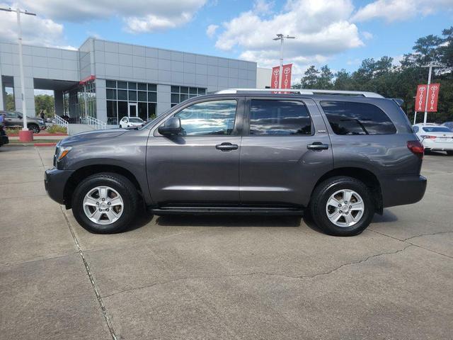 Photo of 2018 Magnetic Gray Metallic Toyota Sequoia