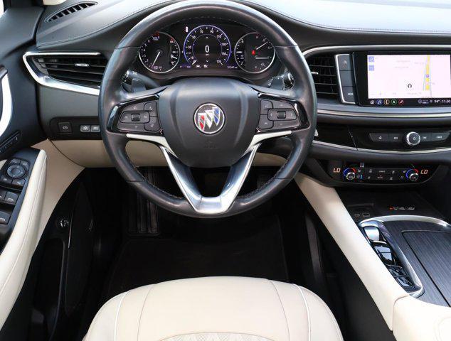 Photo of 2024 White Frost Tricoat Buick Enclave