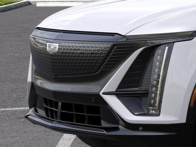 Photo of 2025 Crystal White Tricoat Cadillac LYRIQ