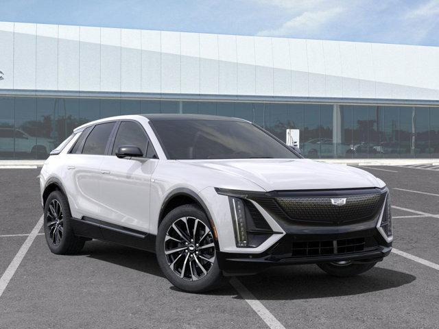 Photo of 2025 Crystal White Tricoat Cadillac LYRIQ