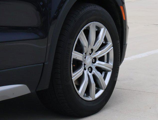 Photo of 2022 Galactic Gray Metallic Cadillac XT4