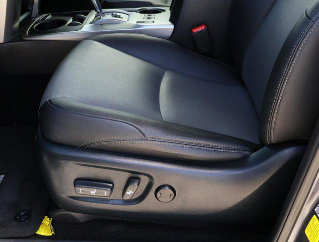 Photo of 2022 Classic Silver Metallic Toyota 4Runner