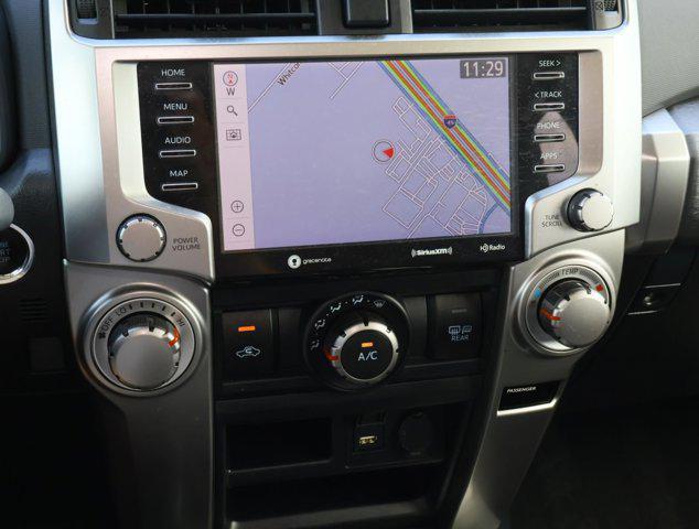 Photo of 2022 Classic Silver Metallic Toyota 4Runner