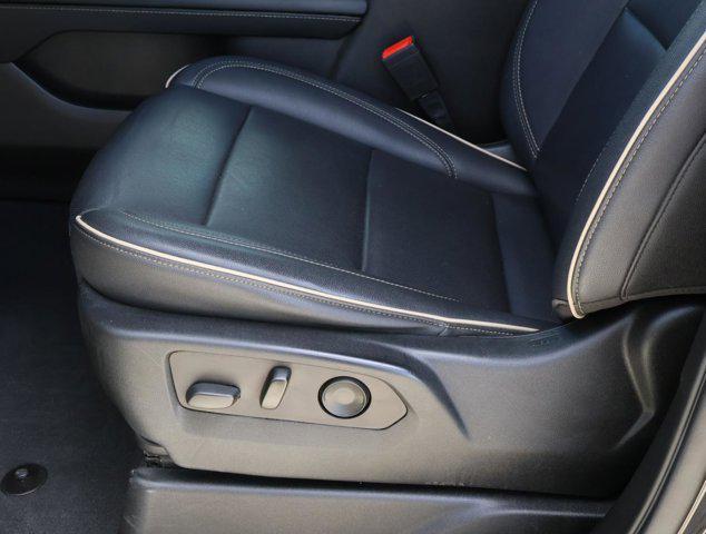 Photo of 2022 Onyx Black GMC Yukon