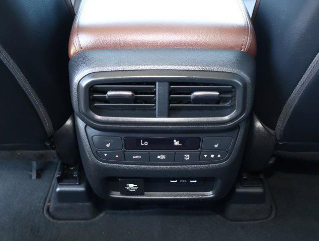 Photo of 2024 Sonic Gray Pearl Honda Pilot