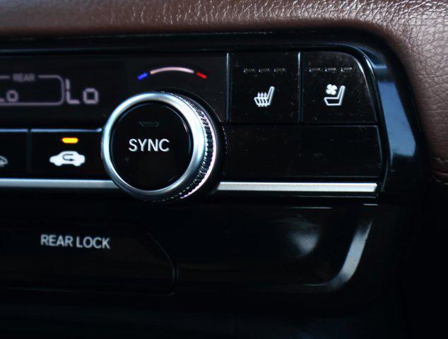Photo of 2024 Sonic Gray Pearl Honda Pilot