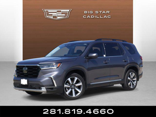 Photo of 2024 Sonic Gray Pearl Honda Pilot