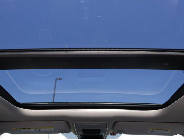Photo of 2024 Sonic Gray Pearl Honda Pilot