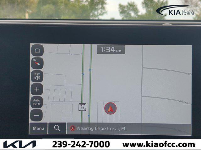 Photo of 2025 Glacial White Pearl Kia Sportage