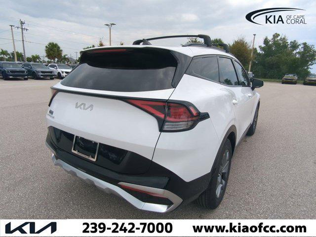 Photo of 2025 Glacial White Pearl Kia Sportage