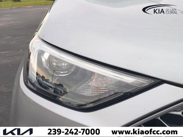 Photo of 2024 ICONIC SILVER Ford Edge