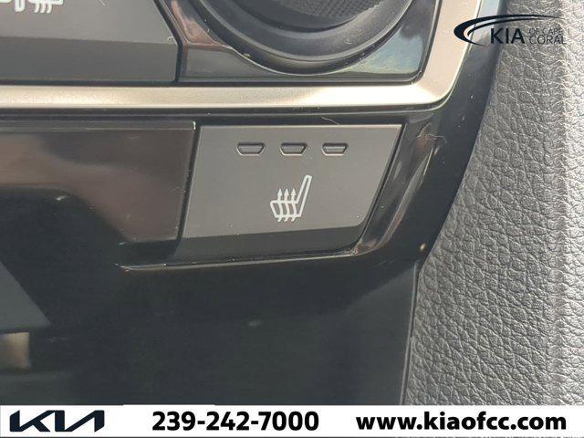 Photo of 2020 Crystal Black Pearl Honda Civic