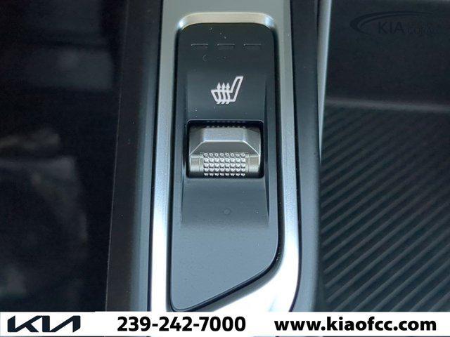 Photo of 2025 Dawning Red Kia Sorento
