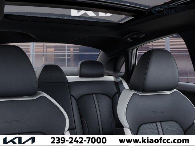 Photo of 2025 Snow White Pearl Kia K5