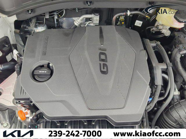 Photo of 2025 Glacial White Pearl Kia Sorento