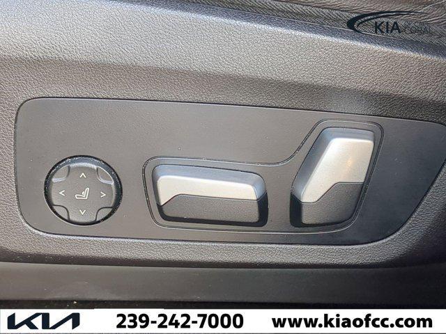 Photo of 2023 Jet Black BMW X3
