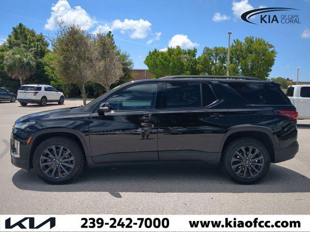 Photo of 2022 Mosaic Black Metallic Chevrolet Traverse