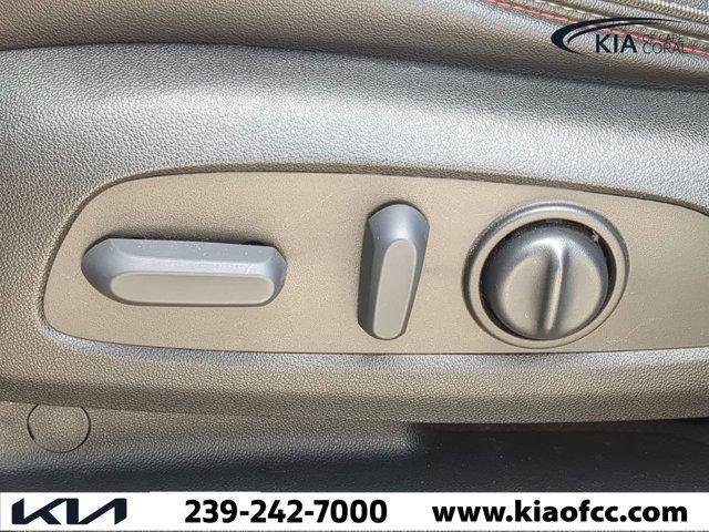 Photo of 2022 Mosaic Black Metallic Chevrolet Traverse