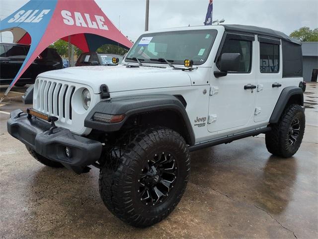 Photo of 2020 Bright White Clearcoat Jeep Wrangler Unlimited