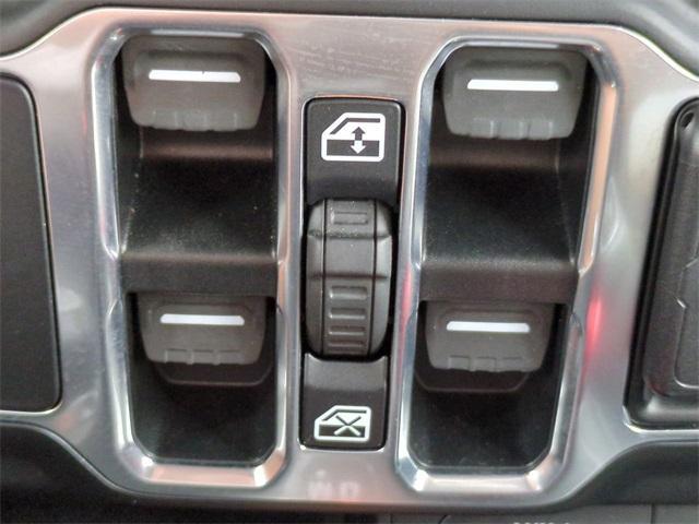 Photo of 2020 Bright White Clearcoat Jeep Wrangler Unlimited