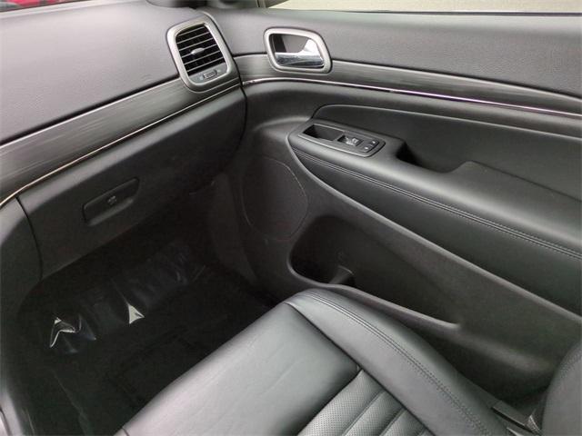 Photo of 2020 Slate Blue Pearlcoat Jeep Grand Cherokee