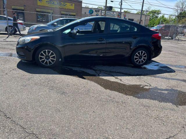 Photo of 2015 Black Kia Forte