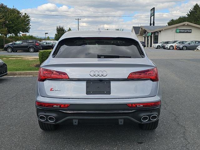 Photo of 2024 Silver Metallic Audi SQ5