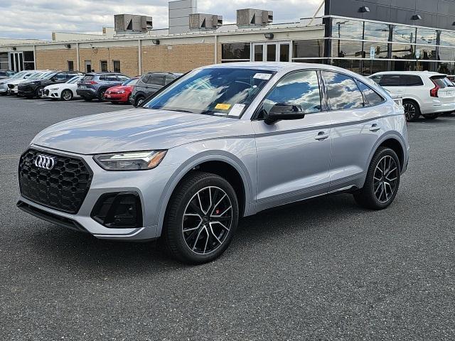 Photo of 2024 Silver Metallic Audi SQ5