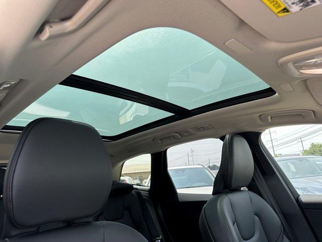 Photo of 2025 Denim Blue Metallic Volvo XC60 Plug-In Hybrid