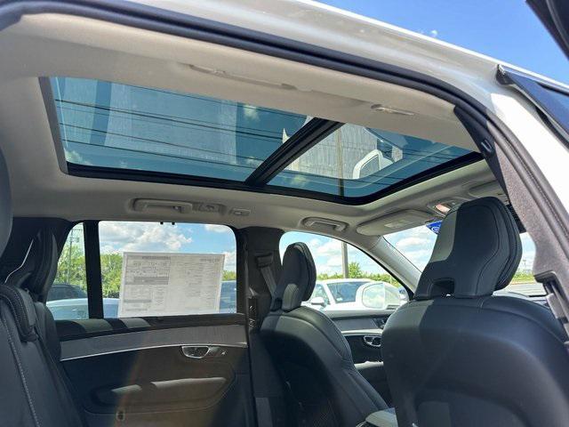 Photo of 2025 Crystal White Pearl Volvo XC90 Plug-In Hybrid