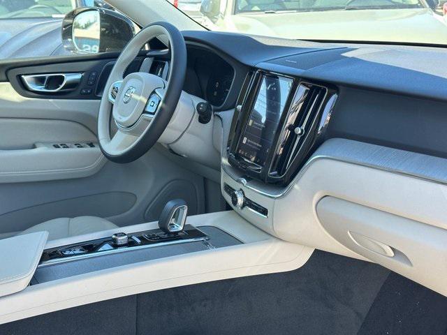 Photo of 2025 Crystal White Metallic Volvo XC60 Plug-In Hybrid
