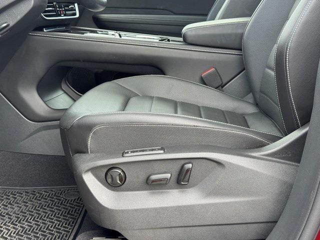 Photo of 2024 Aurora Red Metallic Volkswagen Atlas Cross Sport