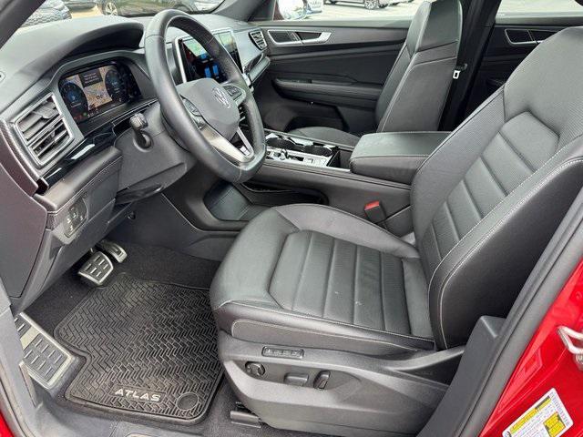 Photo of 2024 Aurora Red Metallic Volkswagen Atlas Cross Sport