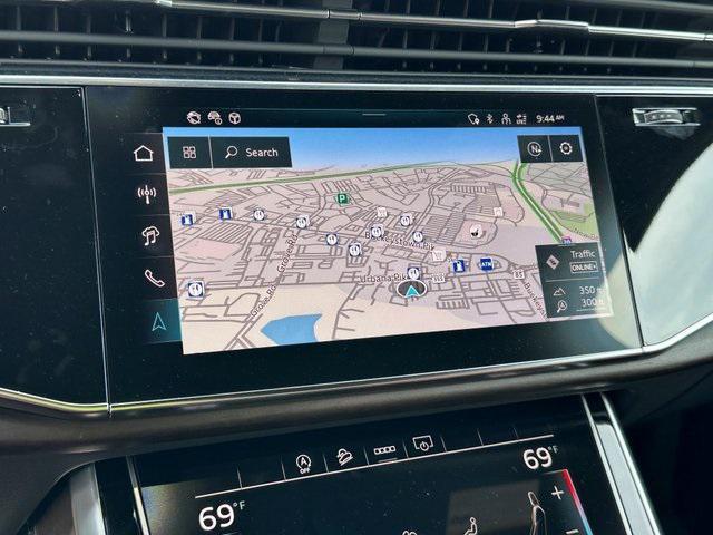 Photo of 2025 Glacier White Metallic Audi Q7