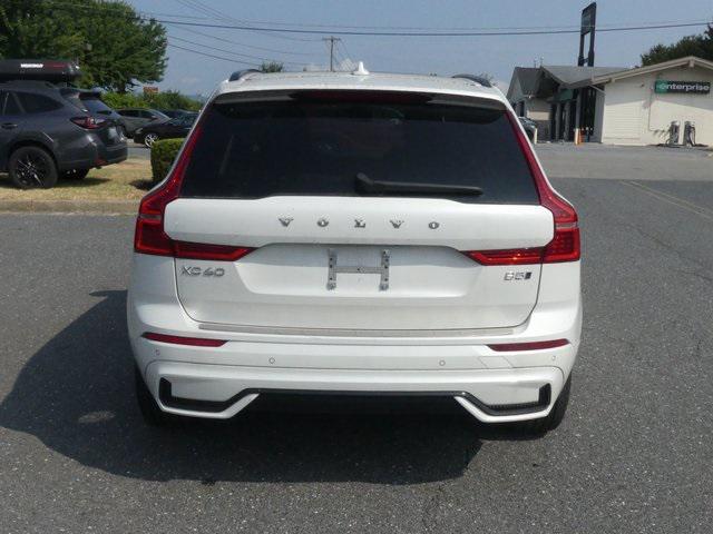 Photo of 2024 Crystal White Metallic Volvo XC60