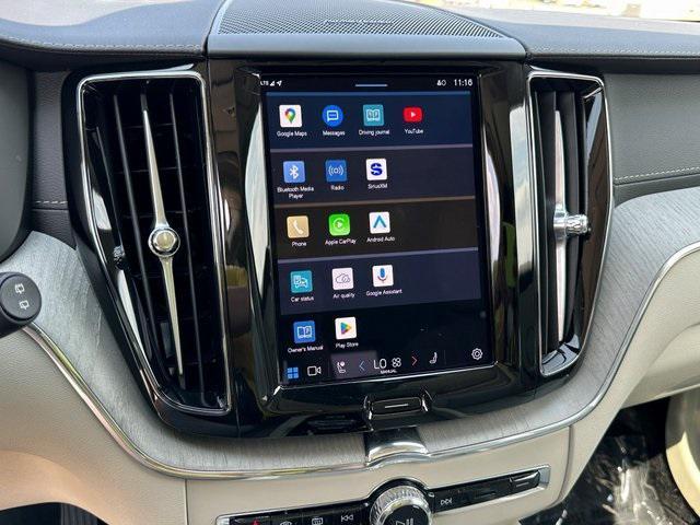Photo of 2025 Crystal White Metallic Volvo XC60 Plug-In Hybrid