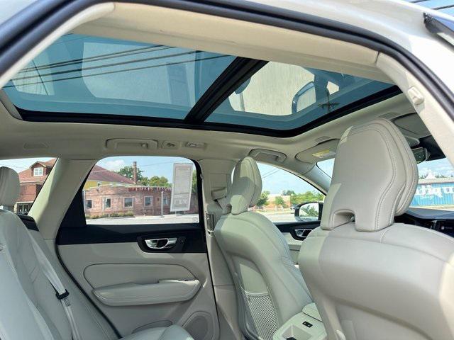 Photo of 2025 Crystal White Metallic Volvo XC60 Plug-In Hybrid