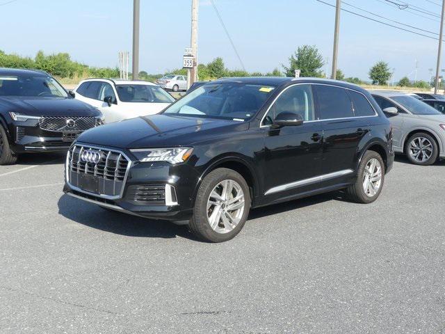 Photo of 2023 Black Metallic Audi Q7