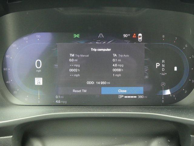 Photo of 2025 Crystal White Pearl Volvo XC40