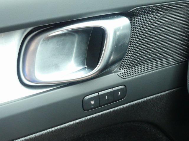 Photo of 2025 Crystal White Pearl Volvo XC40