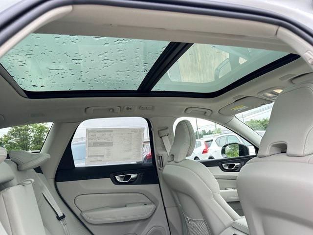 Photo of 2025 Crystal White Metallic Volvo XC60 Plug-In Hybrid