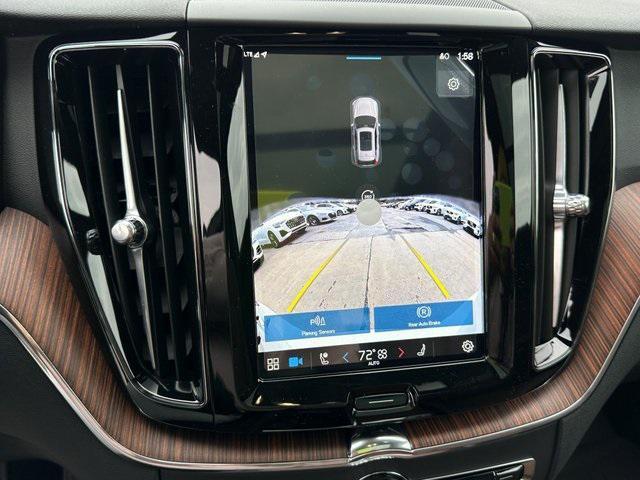 Photo of 2025 Crystal White Metallic Volvo XC60 Plug-In Hybrid