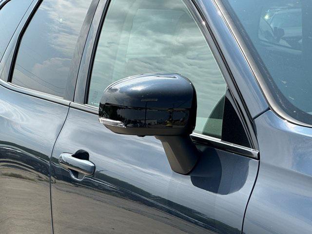 Photo of 2025 Blue Volvo XC60 Plug-In Hybrid