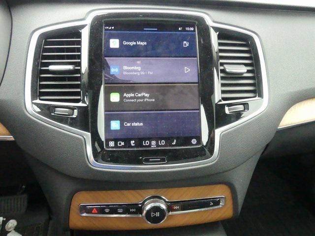 Photo of 2023 Onyx Black Volvo XC90