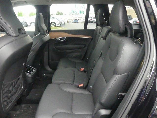Photo of 2023 Onyx Black Volvo XC90