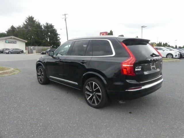 Photo of 2023 Onyx Black Volvo XC90