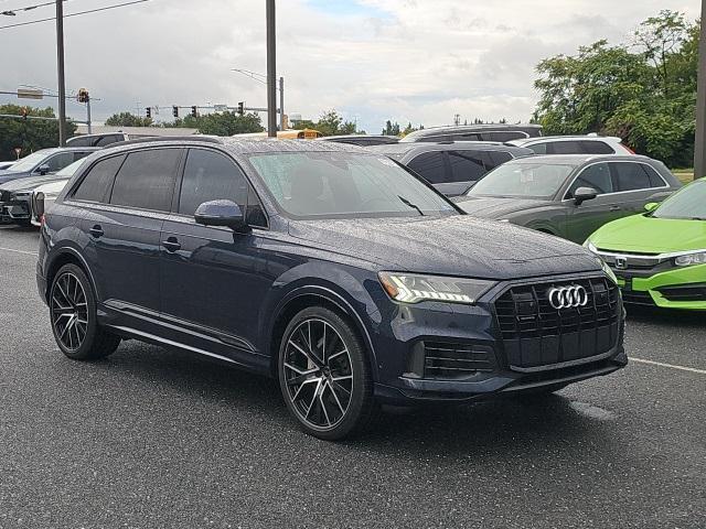 Photo of 2023 Blue Metallic Audi Q7