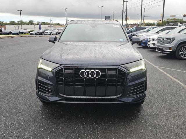 Photo of 2023 Blue Metallic Audi Q7