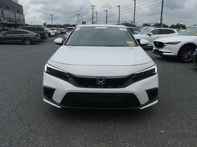 Photo of 2022 Platinum White Pearl Honda Civic