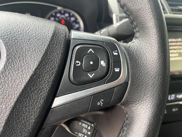 Photo of 2017 White Toyota Camry
